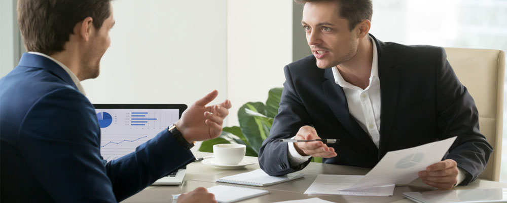 You are currently viewing The Importance of Business Consultation and the Benefits of Working with a Business Lawyer